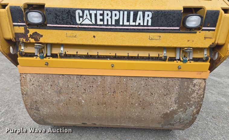 image for item DW1875 2005 Caterpillar CB-534D double drum vibratory roller