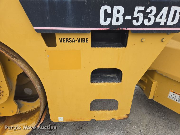 image for item DW1875 2005 Caterpillar CB-534D double drum vibratory roller