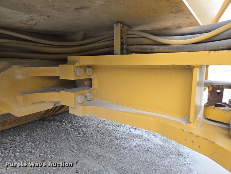 image for item DW1875 2005 Caterpillar CB-534D double drum vibratory roller