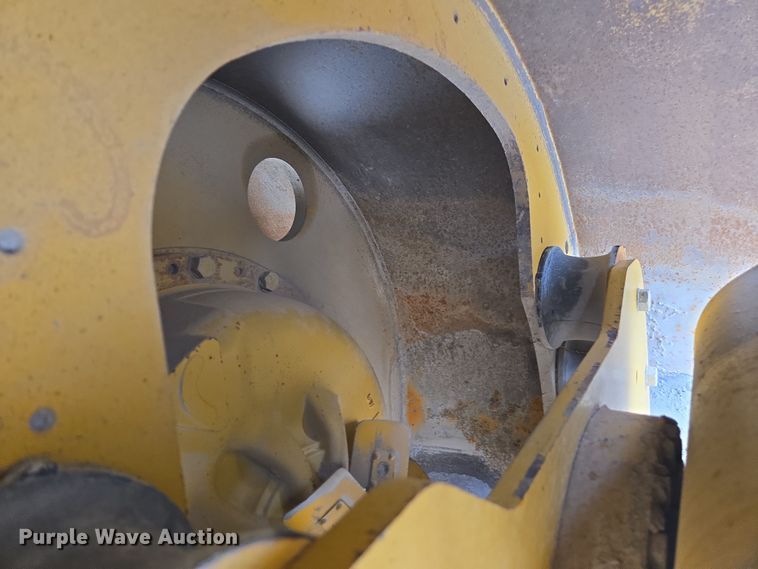 image for item DW1875 2005 Caterpillar CB-534D double drum vibratory roller