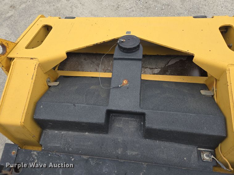 image for item DW1875 2005 Caterpillar CB-534D double drum vibratory roller
