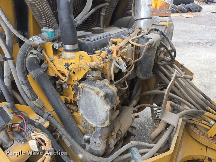 image for item DW1875 2005 Caterpillar CB-534D double drum vibratory roller