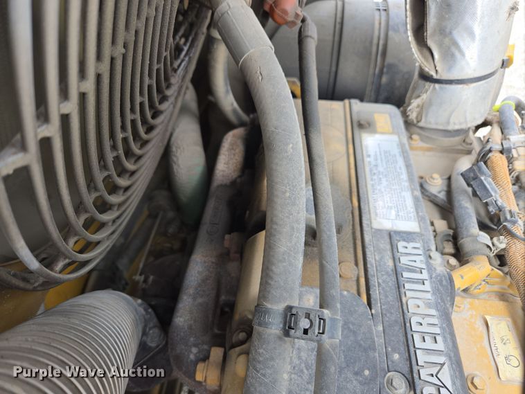 image for item DW1875 2005 Caterpillar CB-534D double drum vibratory roller