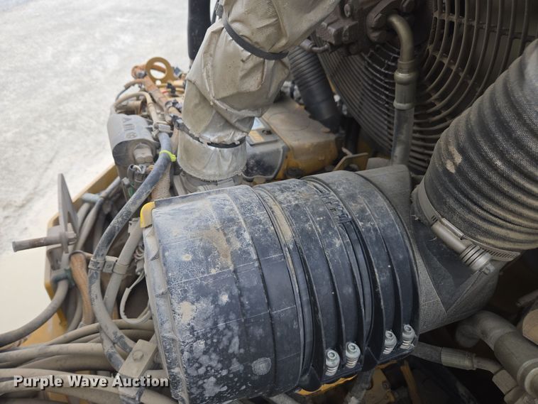 image for item DW1875 2005 Caterpillar CB-534D double drum vibratory roller