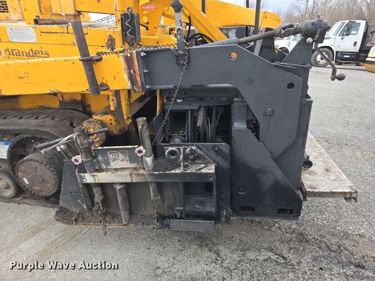 image for item DW1876 2000 Blaw-Knox PF-5510 paver