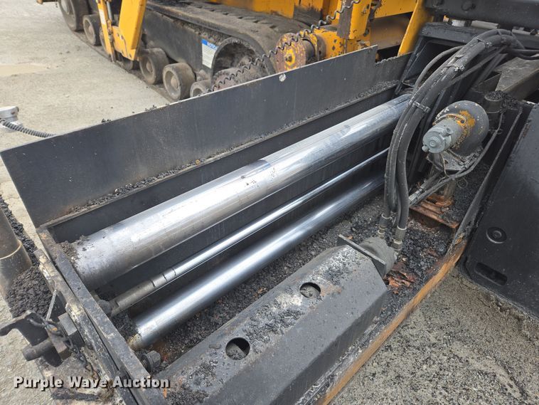 image for item DW1876 2000 Blaw-Knox PF-5510 paver