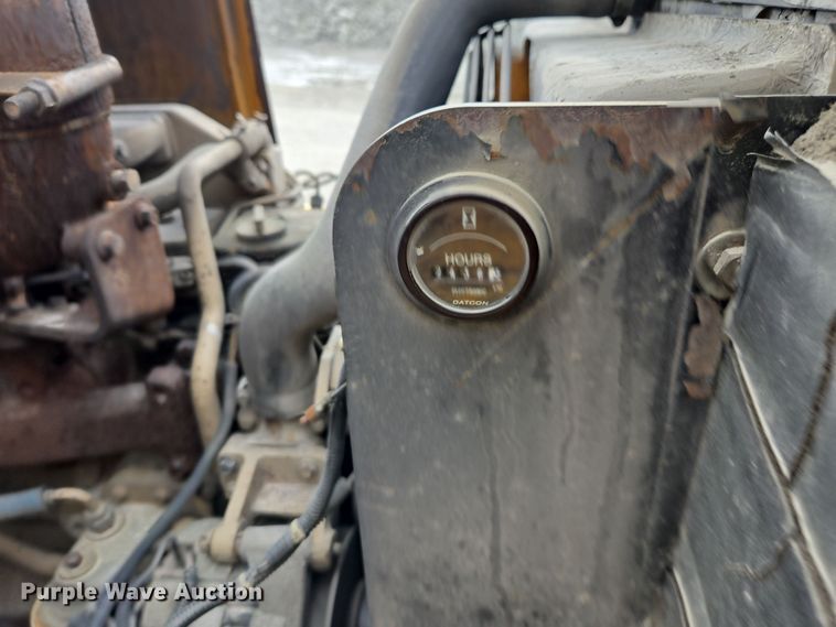 image for item DW1876 2000 Blaw-Knox PF-5510 paver