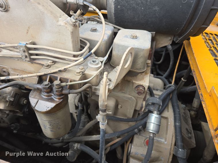 image for item DW1876 2000 Blaw-Knox PF-5510 paver