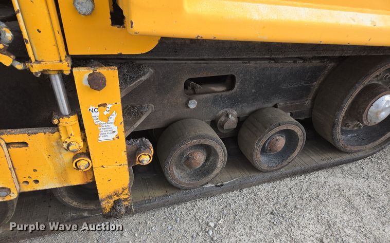 image for item DW1876 2000 Blaw-Knox PF-5510 paver