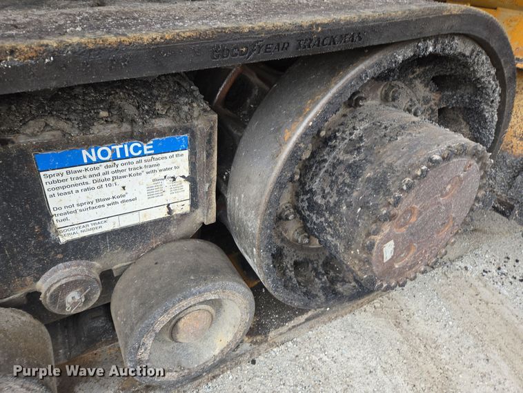 image for item DW1876 2000 Blaw-Knox PF-5510 paver