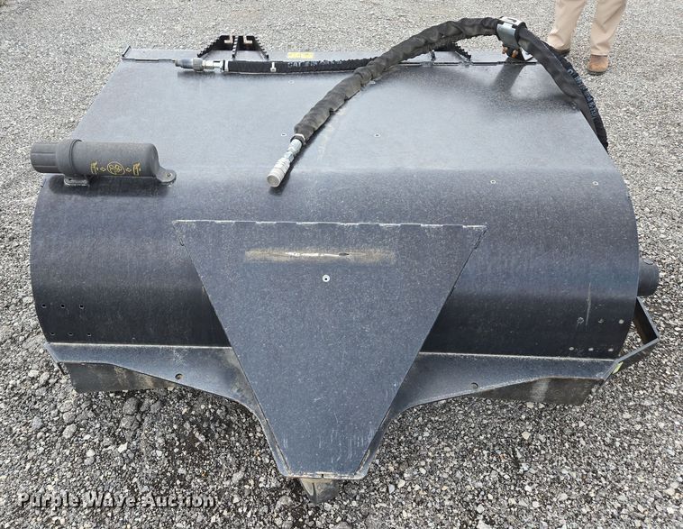 image for item DW1877 2016 Caterpillar BP115C skid steer sweeper