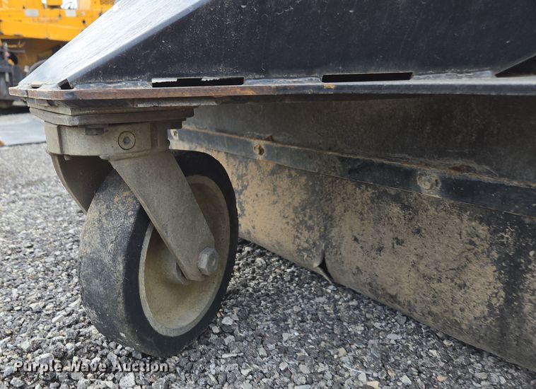 image for item DW1877 2016 Caterpillar BP115C skid steer sweeper