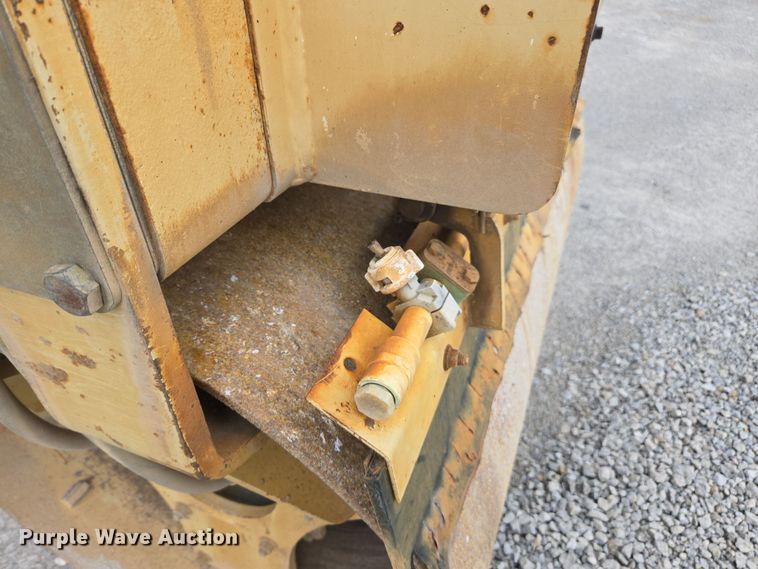 image for item DW1880 2000 Ingersoll Rand DD-24 double drum vibratory roller