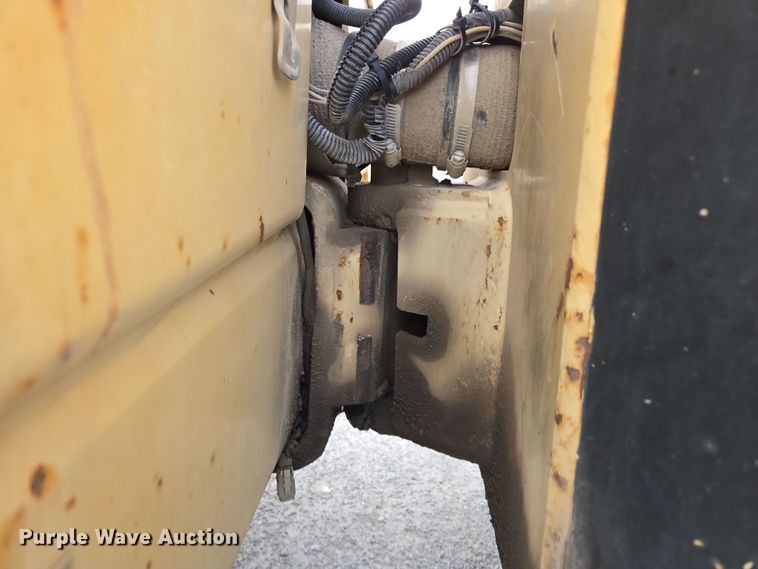 image for item DW1880 2000 Ingersoll Rand DD-24 double drum vibratory roller