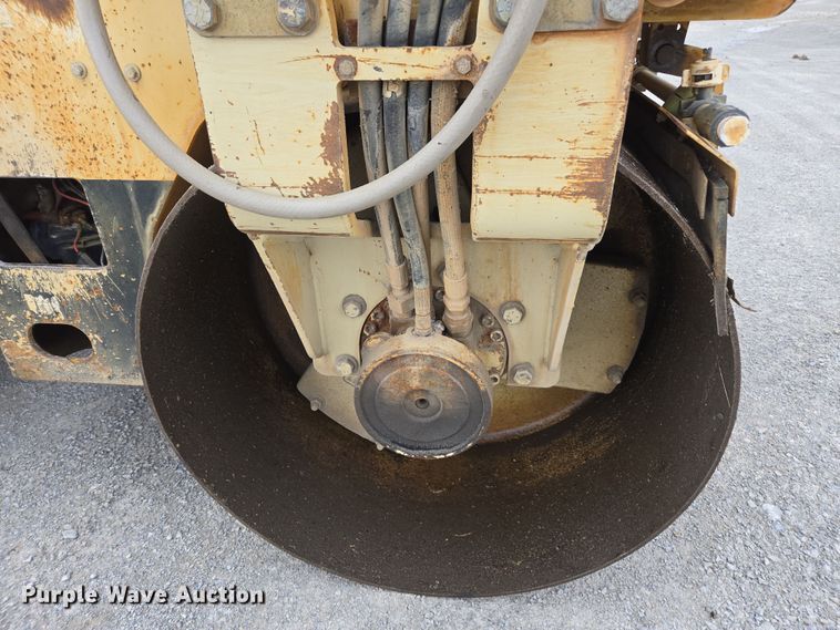 image for item DW1880 2000 Ingersoll Rand DD-24 double drum vibratory roller