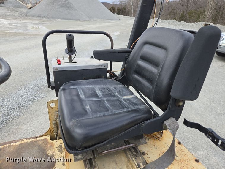 image for item DW1880 2000 Ingersoll Rand DD-24 double drum vibratory roller