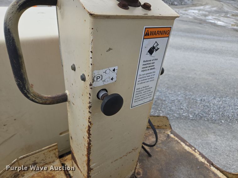 image for item DW1880 2000 Ingersoll Rand DD-24 double drum vibratory roller