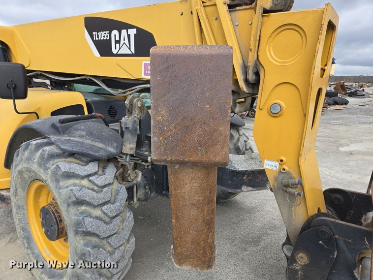 image for item DW1883 2007 Caterpillar TL1055 telehandler