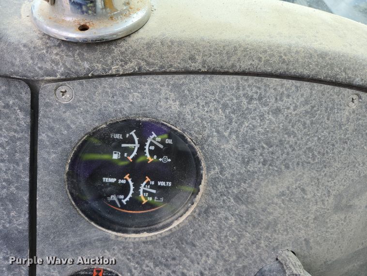 image for item DW1883 2007 Caterpillar TL1055 telehandler