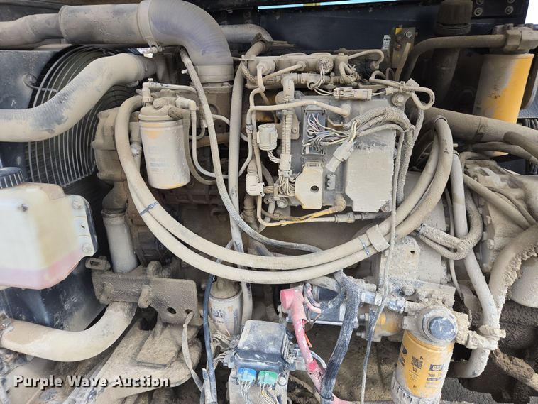 image for item DW1883 2007 Caterpillar TL1055 telehandler