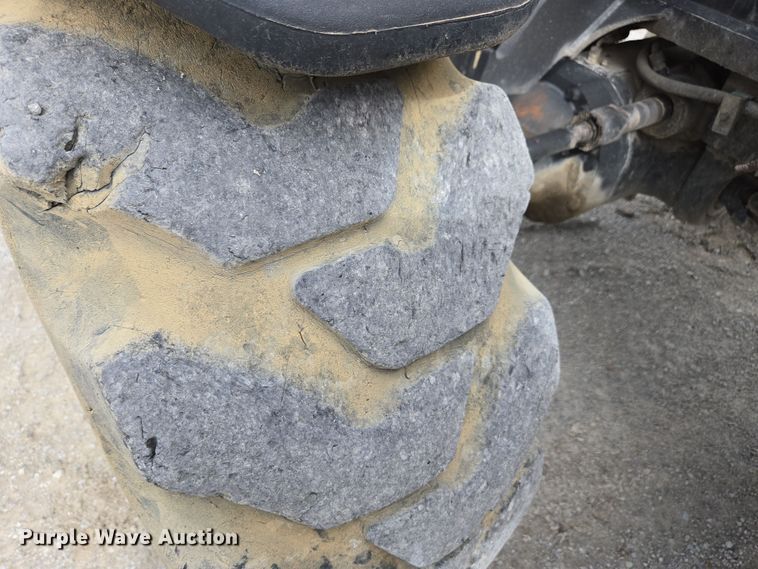 image for item DW1883 2007 Caterpillar TL1055 telehandler