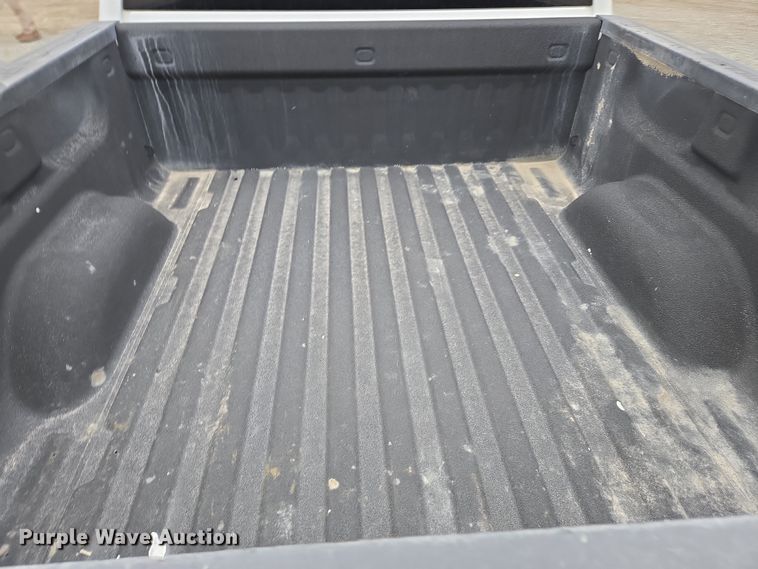 image for item DW1884 2018 Chevrolet Silverado 1500 Crew Cab pickup truck