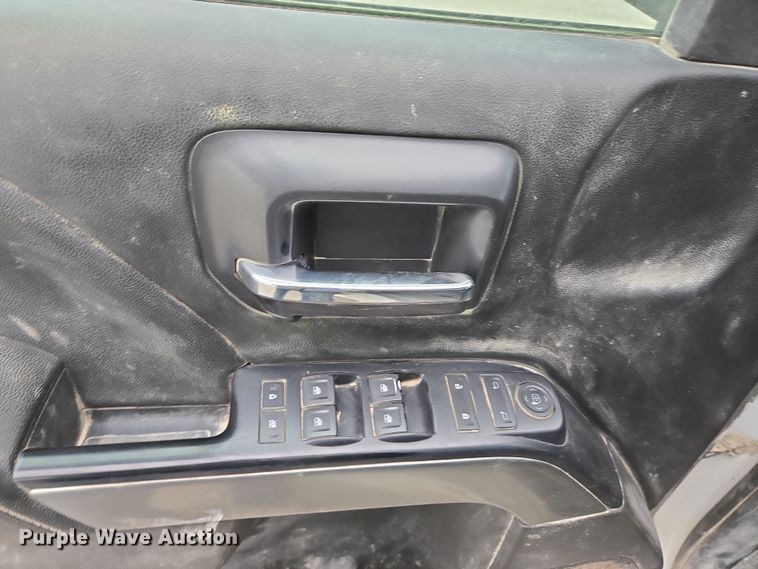 image for item DW1884 2018 Chevrolet Silverado 1500 Crew Cab pickup truck