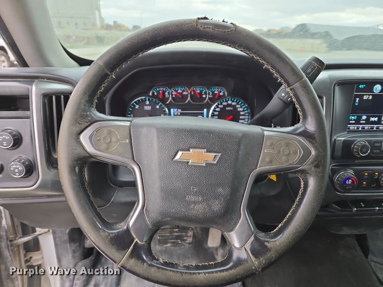 image for item DW1884 2018 Chevrolet Silverado 1500 Crew Cab pickup truck