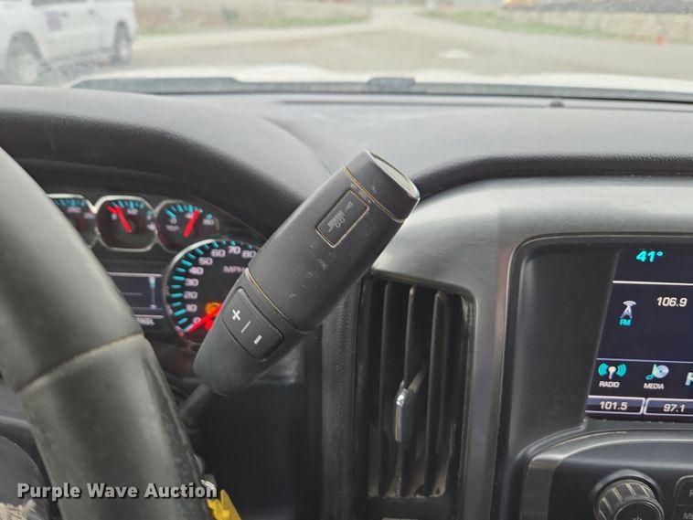 image for item DW1884 2018 Chevrolet Silverado 1500 Crew Cab pickup truck