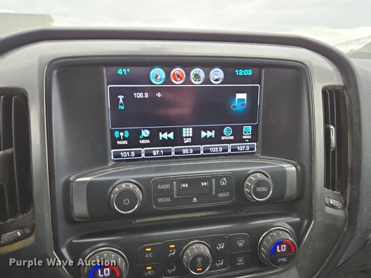 image for item DW1884 2018 Chevrolet Silverado 1500 Crew Cab pickup truck