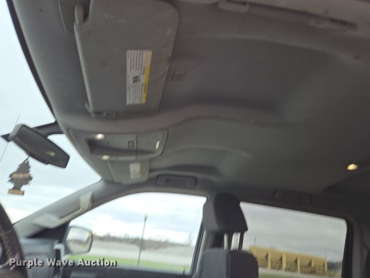 image for item DW1884 2018 Chevrolet Silverado 1500 Crew Cab pickup truck