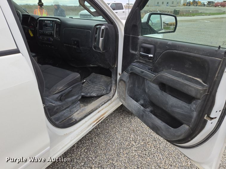 image for item DW1884 2018 Chevrolet Silverado 1500 Crew Cab pickup truck