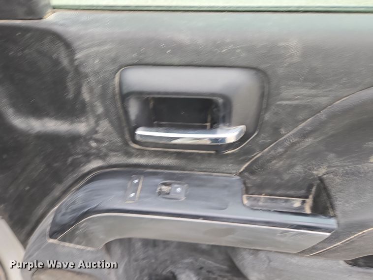 image for item DW1884 2018 Chevrolet Silverado 1500 Crew Cab pickup truck