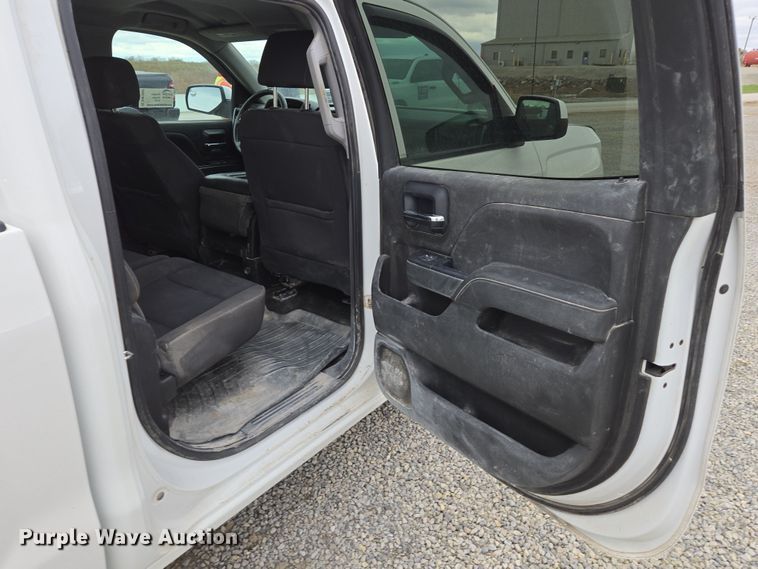 image for item DW1884 2018 Chevrolet Silverado 1500 Crew Cab pickup truck