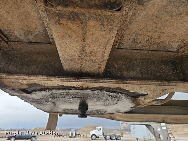 image for item DW3184 2008 SmithCo S3-44-36 side dump trailer