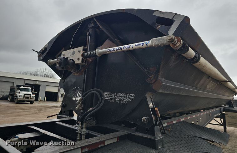 image for item DW3184 2008 SmithCo S3-44-36 side dump trailer