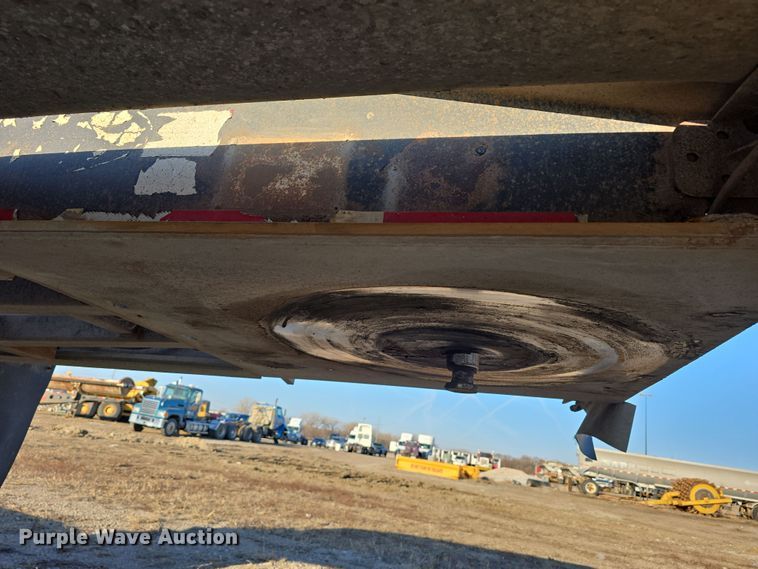 image for item DW3213 1993 Atoka lowboy equipment trailer