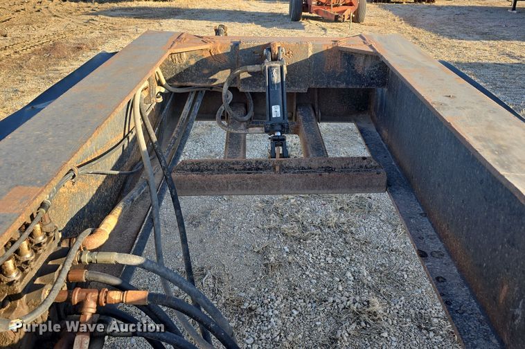 image for item DW3213 1993 Atoka lowboy equipment trailer