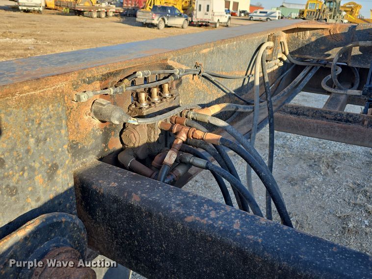 image for item DW3213 1993 Atoka lowboy equipment trailer