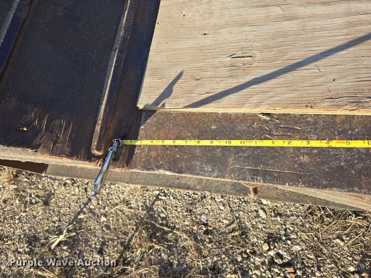 image for item DW3213 1993 Atoka lowboy equipment trailer