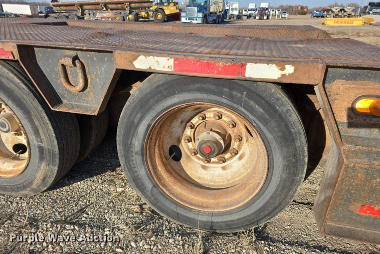 image for item DW3213 1993 Atoka lowboy equipment trailer