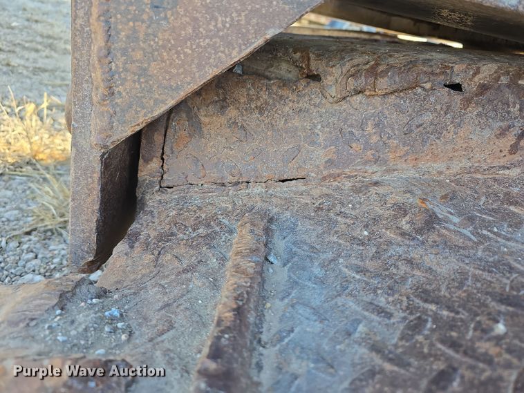 image for item DW3213 1993 Atoka lowboy equipment trailer