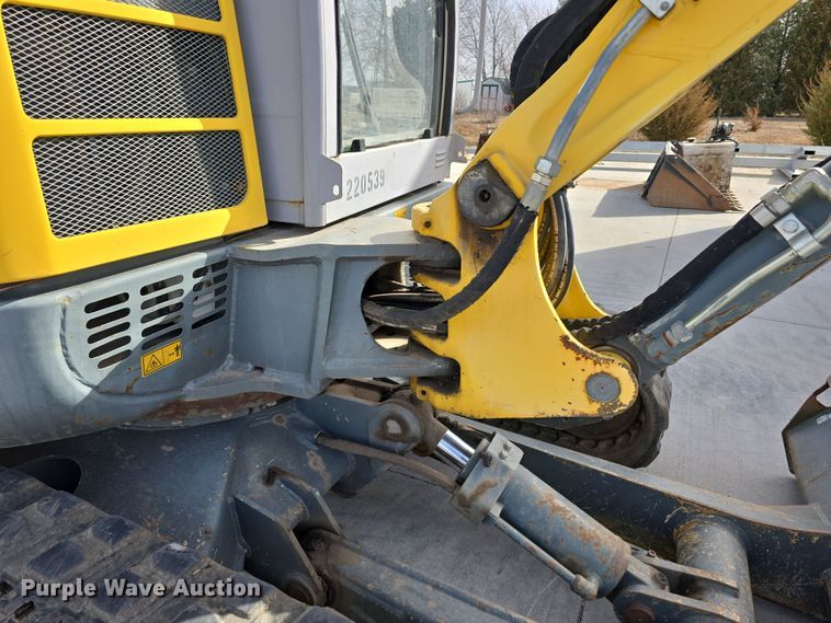 image for item DW3224 2010 Wacker Neuson 6003 mini excavator