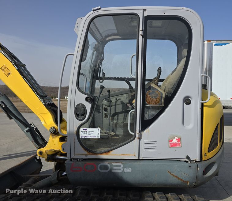 image for item DW3224 2010 Wacker Neuson 6003 mini excavator