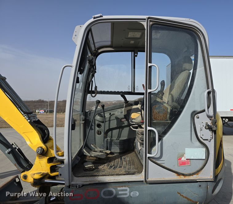 image for item DW3224 2010 Wacker Neuson 6003 mini excavator