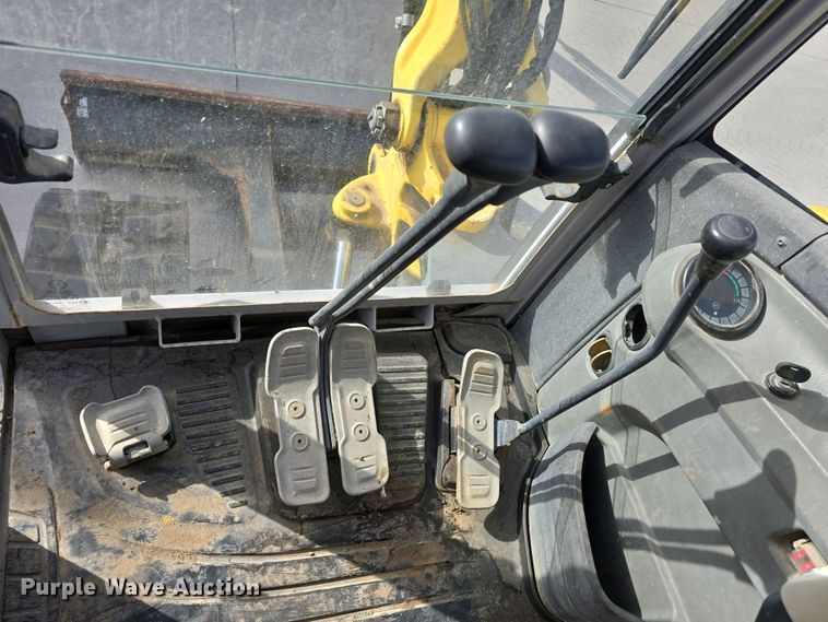 image for item DW3224 2010 Wacker Neuson 6003 mini excavator