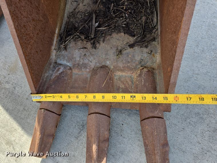 image for item DW3224 2010 Wacker Neuson 6003 mini excavator