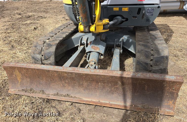 image for item DW3227 2014 Wacker Neuson 6003 mini excavator