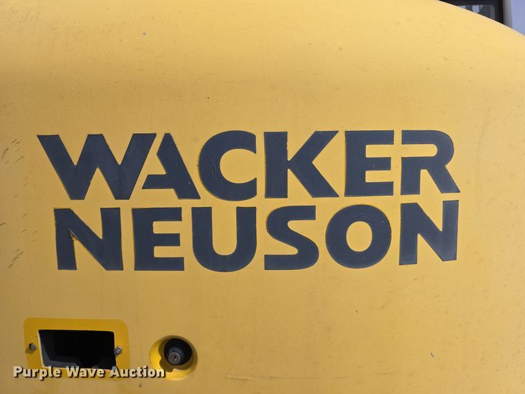 image for item DW3227 2014 Wacker Neuson 6003 mini excavator