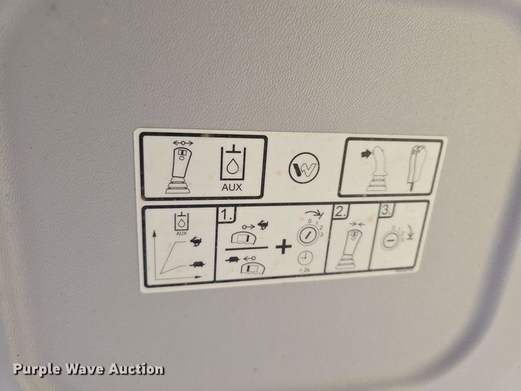 image for item DW3227 2014 Wacker Neuson 6003 mini excavator